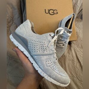 NIB! UGG Women’s Tye Stardust sneaker Size 6  Shiny Metallic Leather